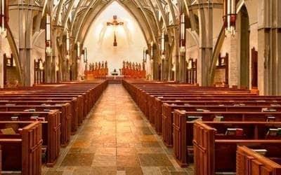 Tras recibir a más de 4 mil creyentes, cierran iglesia Tras recibir a más de 4 mil creyentes, cierran iglesia