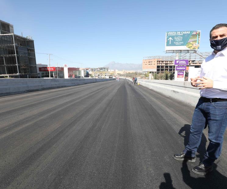 Tiene obra de puente de Leones avance del 85%
