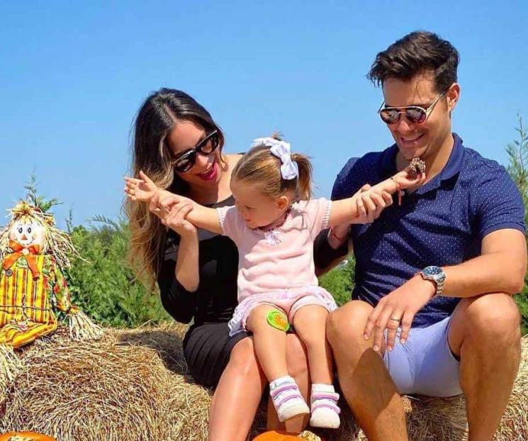 Brandon Peniche y Kristal Cid celebran aniversario