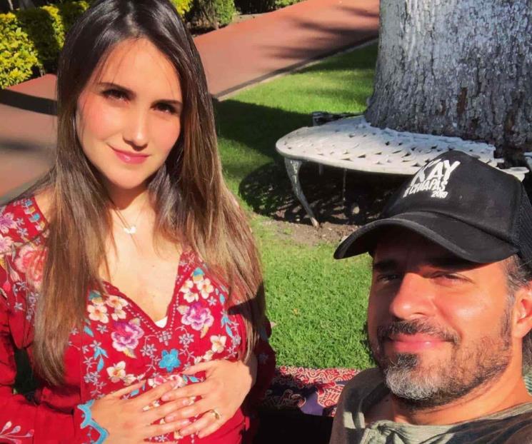 Celebra Dulce María su primer aniversario de bodas Celebra Dulce María su primer aniversario de bodas