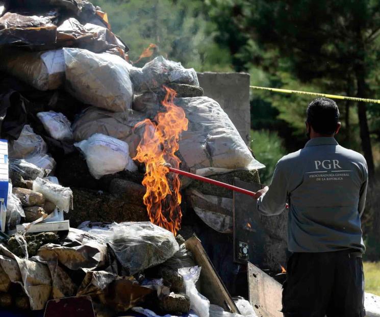 Avanza ley sobre mariguana que permite posesión de 200 g