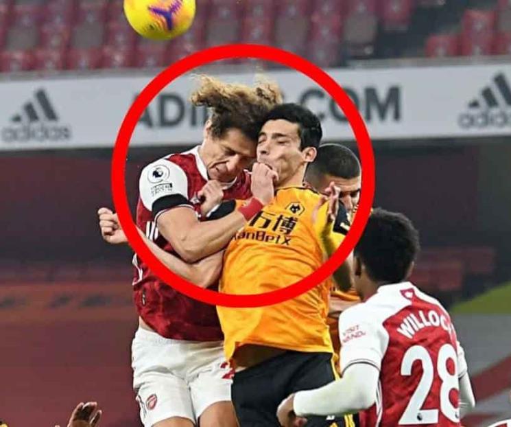 Raúl Jiménez sufrió de una fractura de cráneo