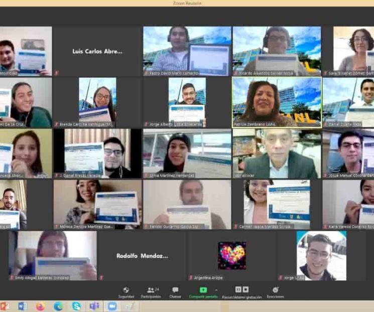 Reconocen a jóvenes de licenciatura de la UANL