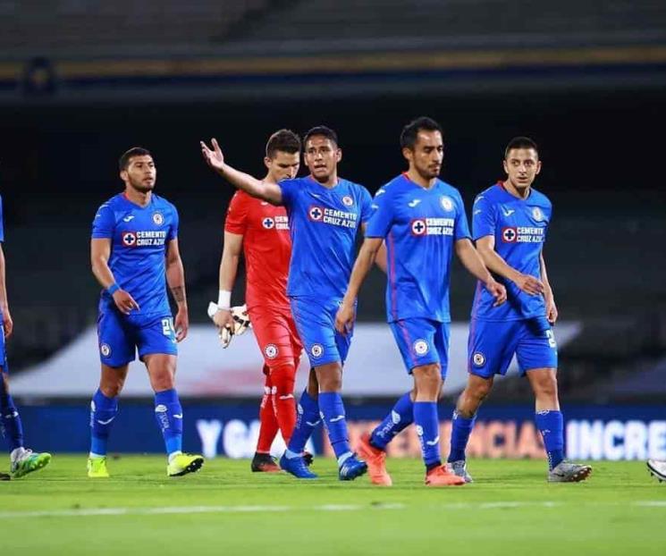 Cruz Azul reaparece después del fracaso en la Liga MX Cruz Azul reaparece después del fracaso en la Liga MX