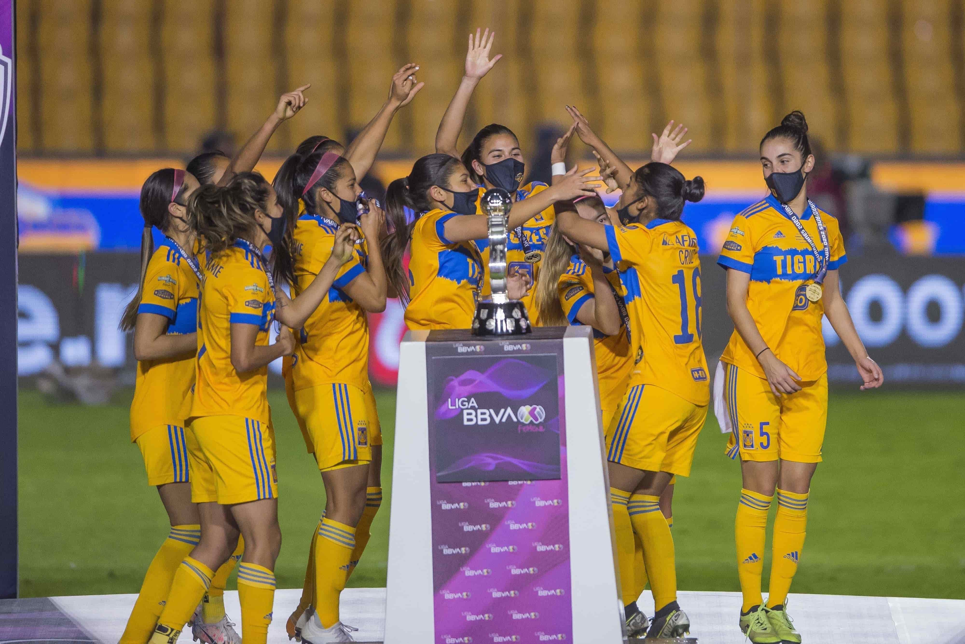 Tigres Femenil Campeonas del Guard1anes 2020