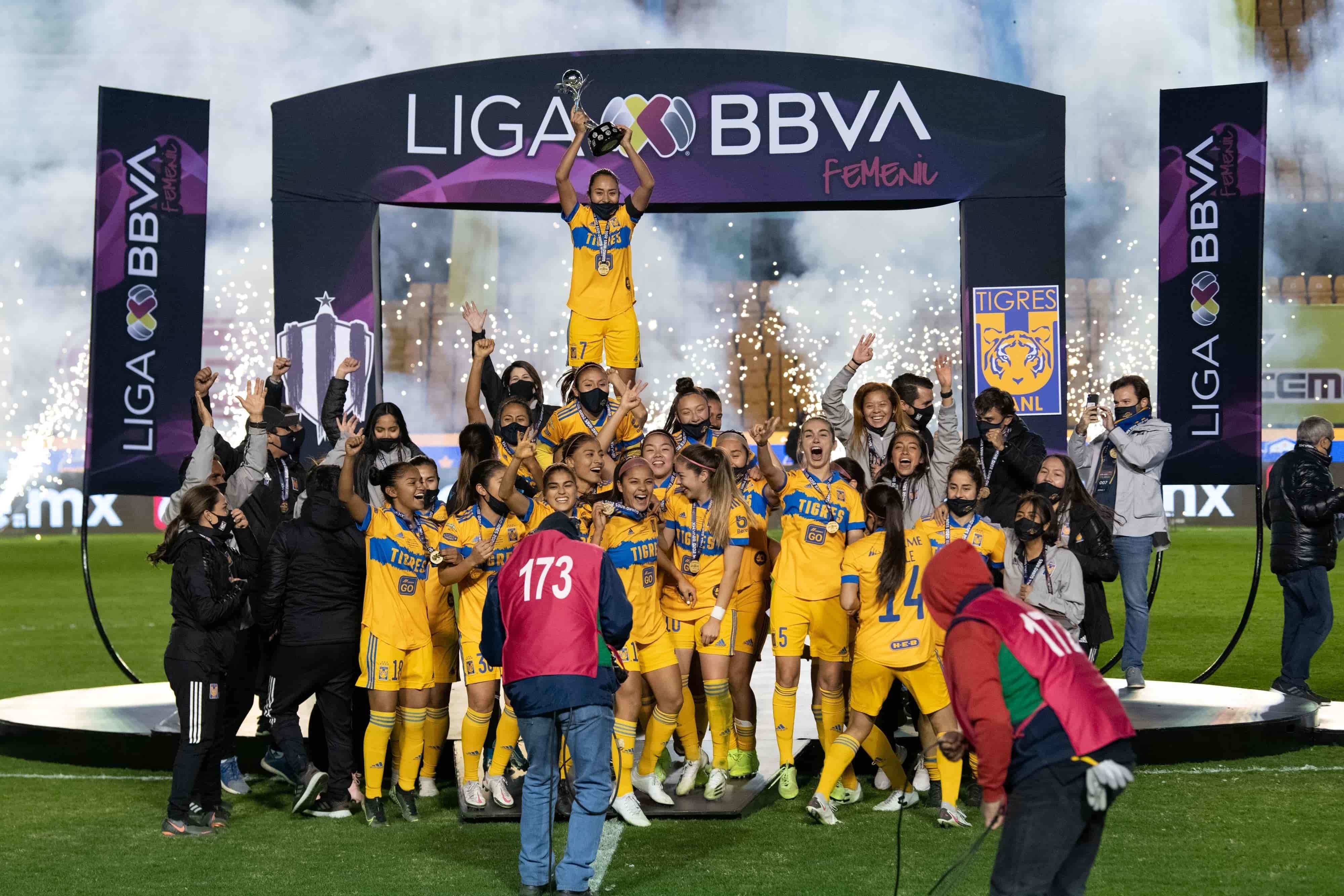 Tigres Femenil Campeonas del Guard1anes 2020