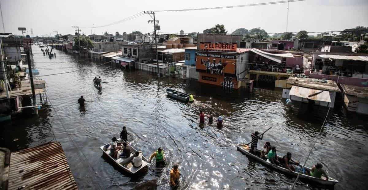 Inicia reparto de enseres a damnificados