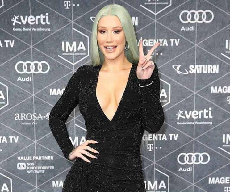 Iggy Azalea arremete contra el padre de su hijo