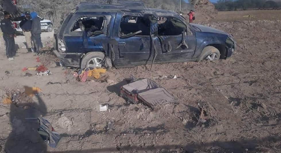 Mueren 2 personas en volcadura en Doctor Arroyo Mueren 2 personas en volcadura en Doctor Arroyo