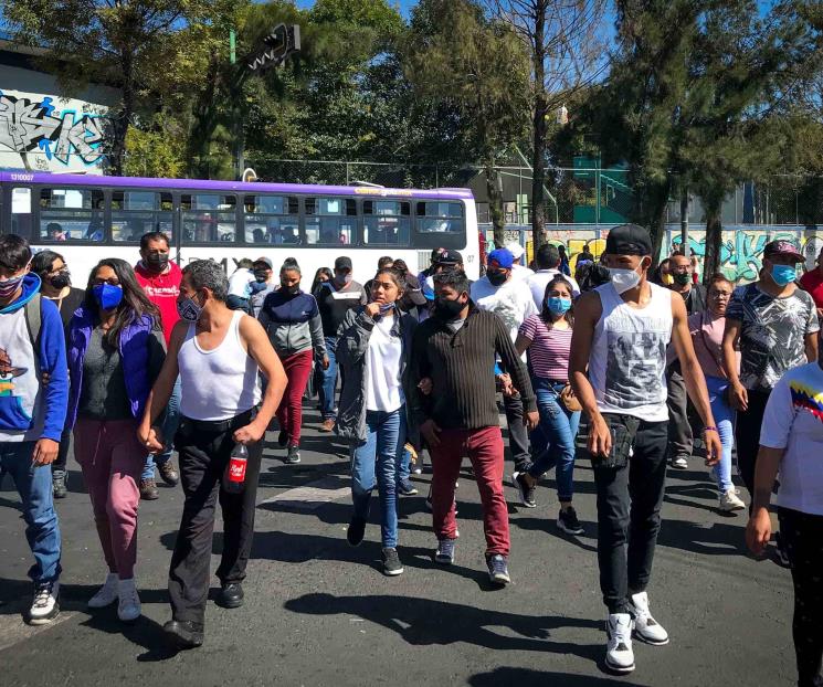 Vacunan a 28 mil del sector salud en CDMX