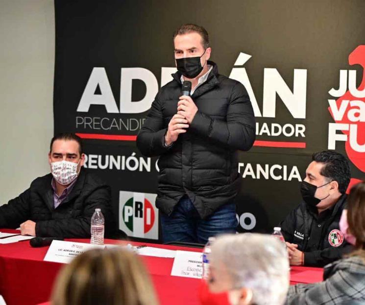 Se reúne Adrián de la Garza con priistas de Escobedo