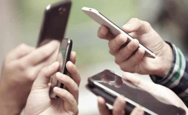 22% de usuarios de celular no tienen acceso a internet