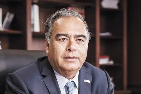 Juez otorga amparo a Raymundo Collins