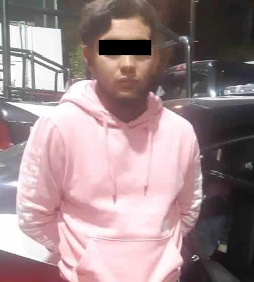 Detienen a 2 jóvenes por riña