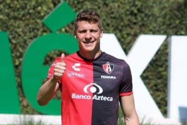 Fractura dejará fuera de dos a tres meses a Julio Furch