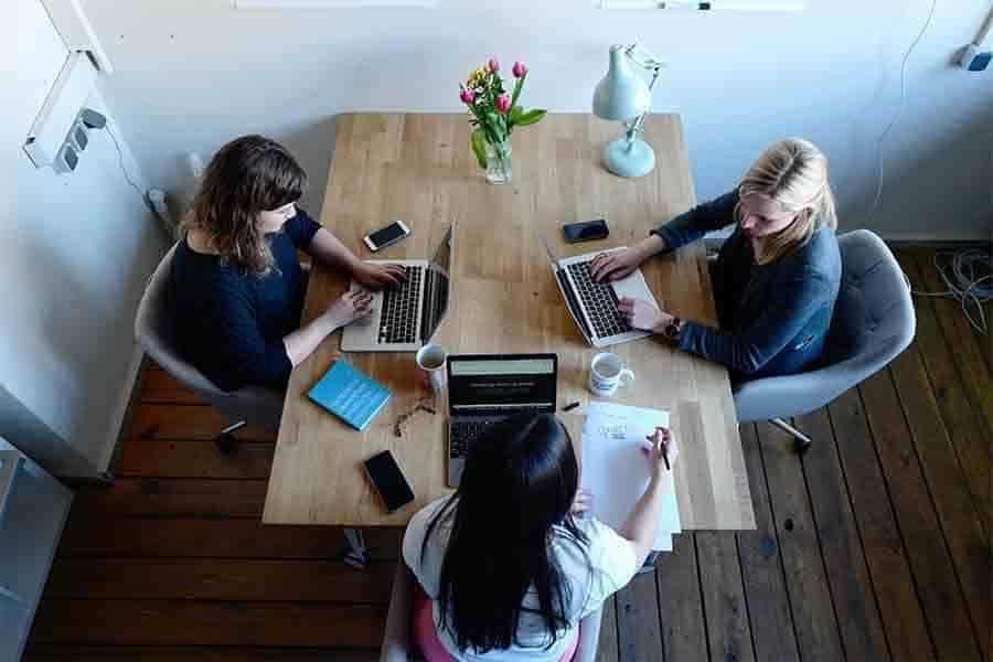 Accenture y Tec buscan impulsar a mujeres emprendedoras Accenture y Tec buscan impulsar a mujeres emprendedoras