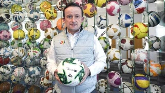 Arriola explica necesidades del futbol mexicano Arriola explica necesidades del futbol mexicano