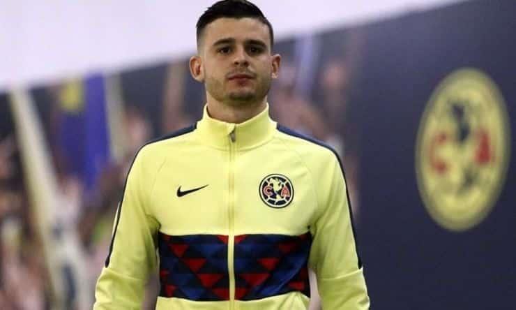 Debe América sacrificar a un extranjero Debe América sacrificar a un extranjero