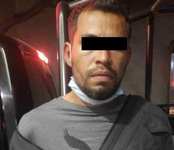 Detienen a hombre por robo en gasolinera en Centro de Mty