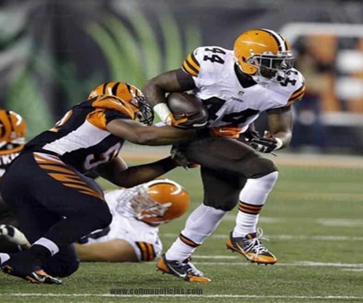 Cleveland sorprende a Pittsburgh Cleveland sorprende a Pittsburgh