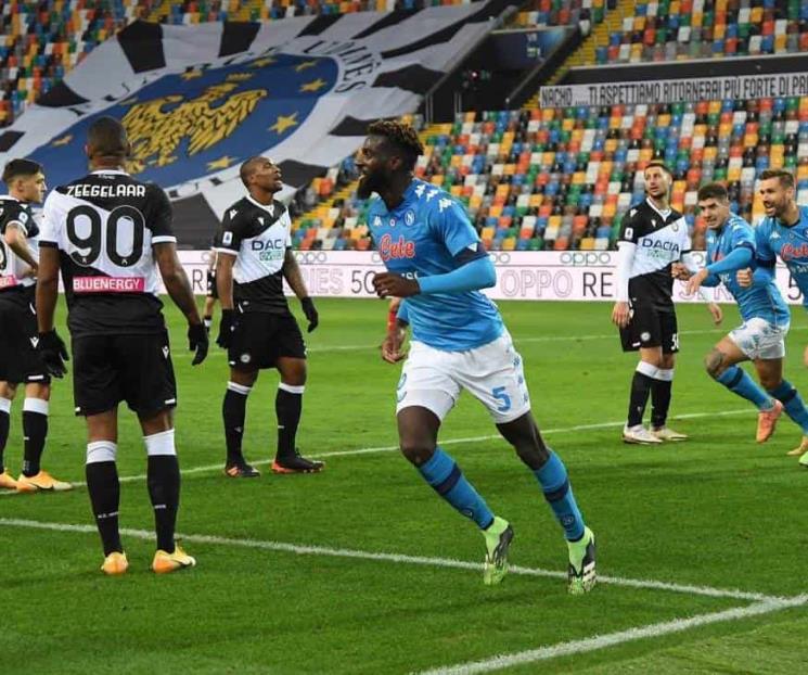 Gran partido de Chuky Lozano en victoria de Napoli Gran partido de Chuky Lozano en victoria de Napoli