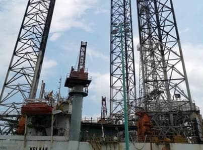 Petróleo mexicano cotiza en más de 50 dólares