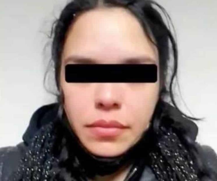 Arrestan a mujer por amenazas a policías en Apodaca Arrestan a mujer por amenazas a policías en Apodaca