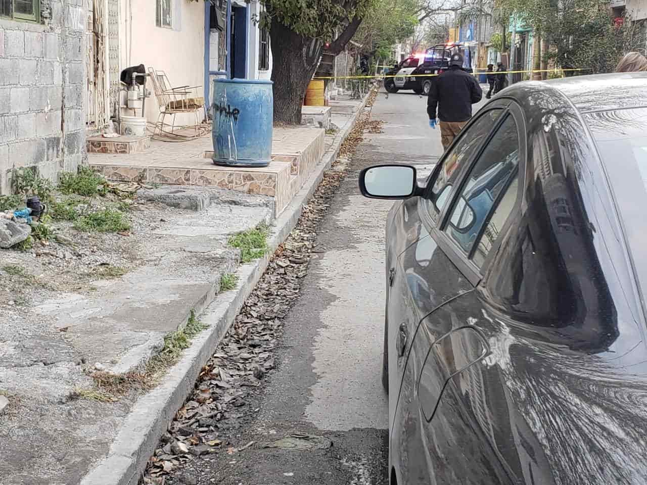 Hombres armados atacaron a balazos a dos mecánicos que estaban reparando un vehículo