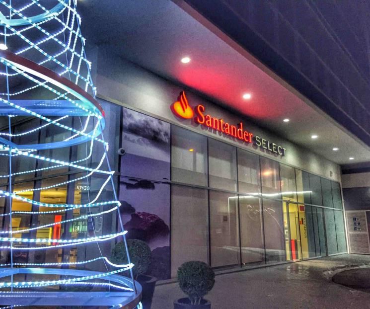 Investigan por robo a empleada de banco