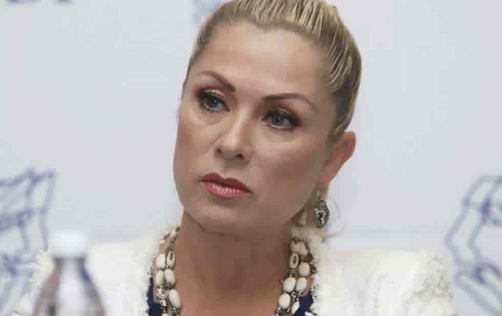 Hospitalizan a Leticia Calderón por Covid Hospitalizan a Leticia Calderón por Covid