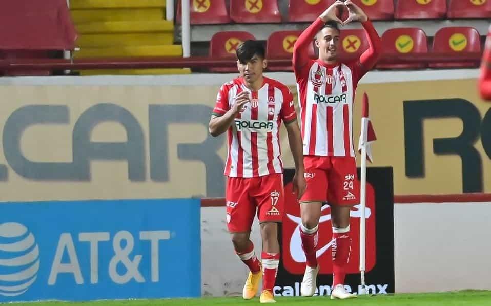 Saca Necaxa triunfo de último minuto