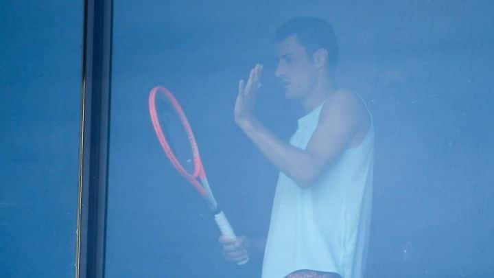 Australia defiende cuarentenas para sus tenistas