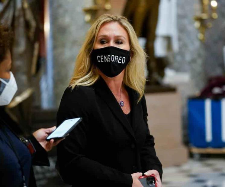 Twitter suspende cuenta de congresista de ultraderecha de EU