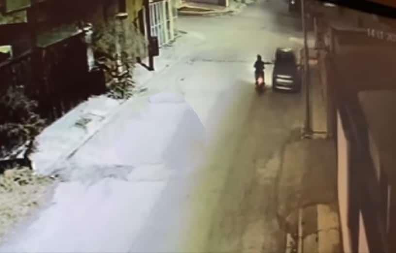 Buscan a dos sujetos por daños a vehículos