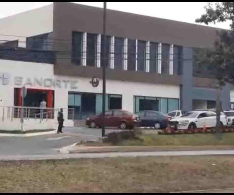 Despojan a mensajero de $250 mil