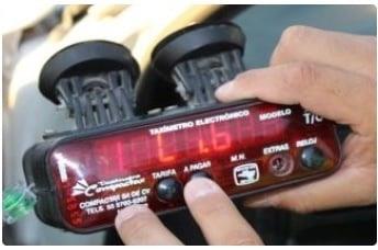 Emiten calendario para verificar taxímetros