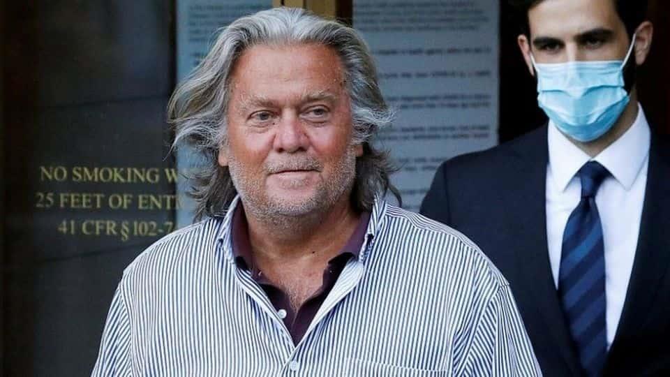 Trump indulta a exjefe de estrategia Steve Bannon