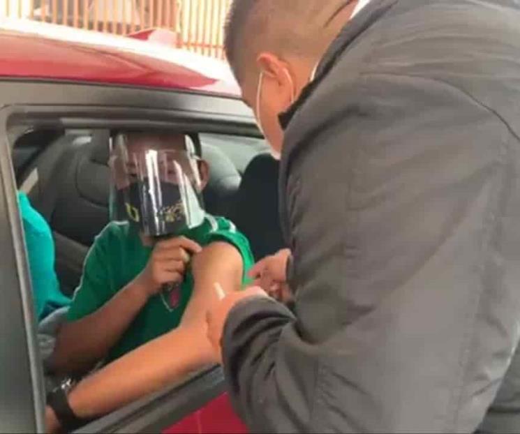 Aplican vacunas contra influenza en Santa Catarina