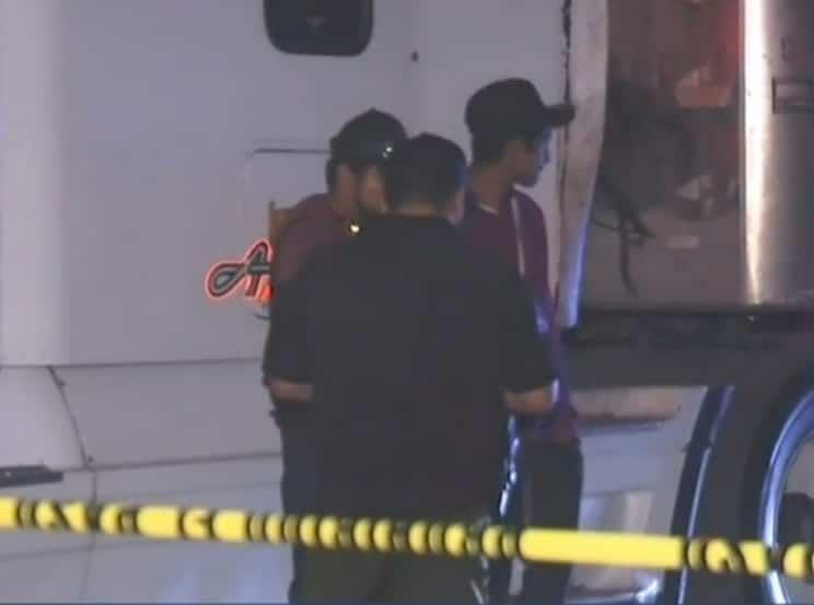 Balean a trailero en Colonia Topo Chico