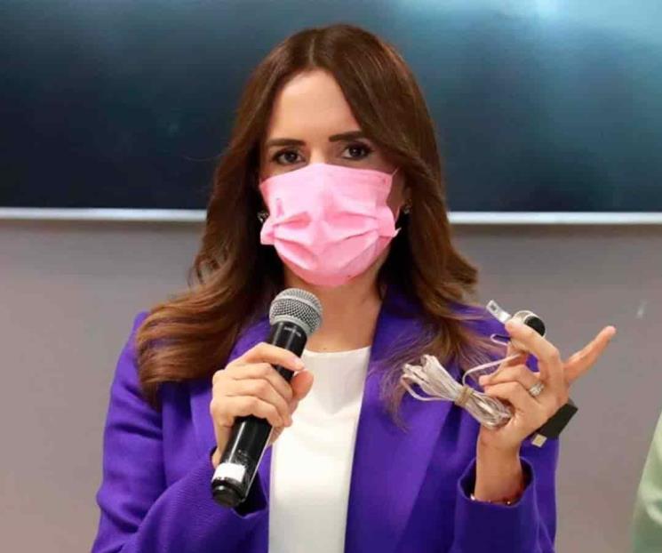 Dan nueva licencia a Clara Luz en Escobedo Dan nueva licencia a Clara Luz en Escobedo