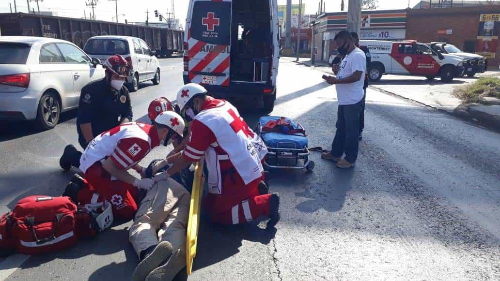 Arrolla a peatón y se da a la fuga