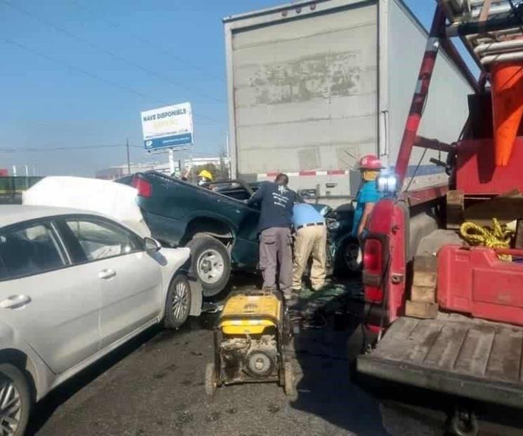 Deja carambola un herido