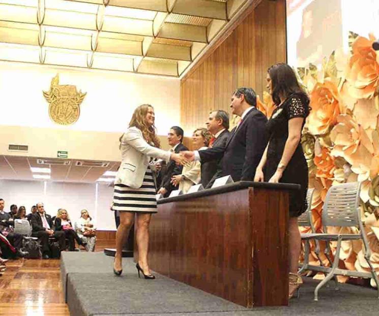 Anuncian a ganadoras del Premio Mujer Tec 2021
