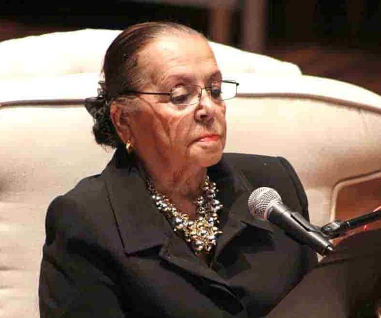 Fallece la poeta Martha Madrigal por Covid-19