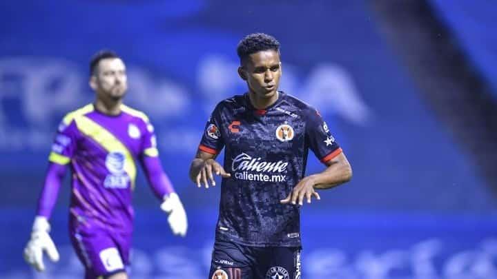 Tijuana le gana a Puebla