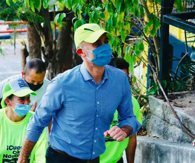 Realización de proyectos ayudó a Miguel a juntar firmas