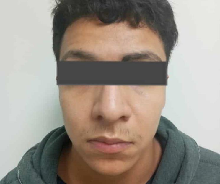 Implican en asaltos a pareja