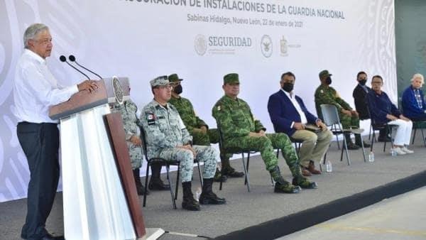 Rastrean contactos de AMLO