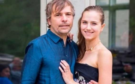 Pareja finge pertenecer a comunidad indígena para vacunarse