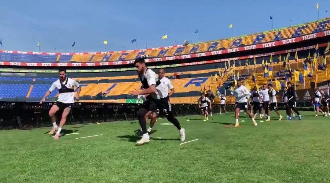 Hace Gignac trabajo físico con todo el plantel